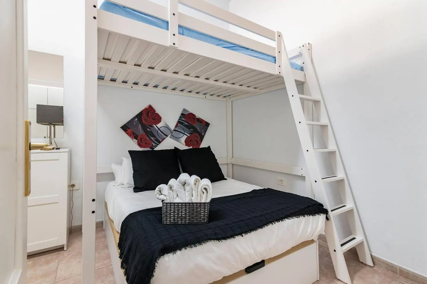 Apartamento La Listada Bajo 0*,  Spagna